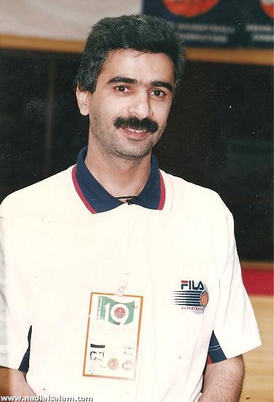 الحكم الدولي في لعبة كرة السلة الأستاذ حسن علي النمر - 2